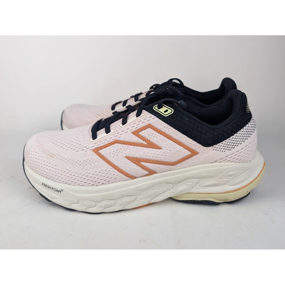 New Balance Fresh Foam X 860v14 Womens Size 9 Pink/White Running Shoes WORN ONCE - Picture 2 of 8